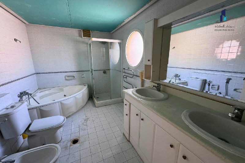 Budget friendly |Squash |Tennis courts |Kids areas – Slide 14