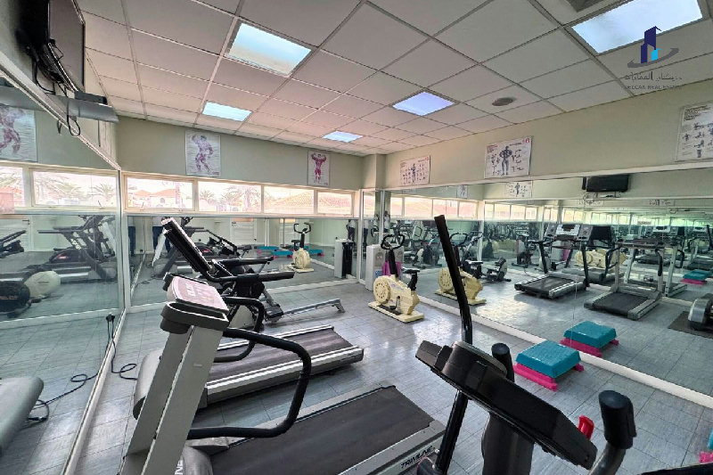 Budget friendly |Squash |Tennis courts |Kids areas – Slide 26