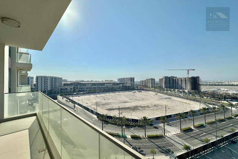 BRAND NEW | DIRECT BEACH ACCESS | HIGHFLOOR – Slide 2