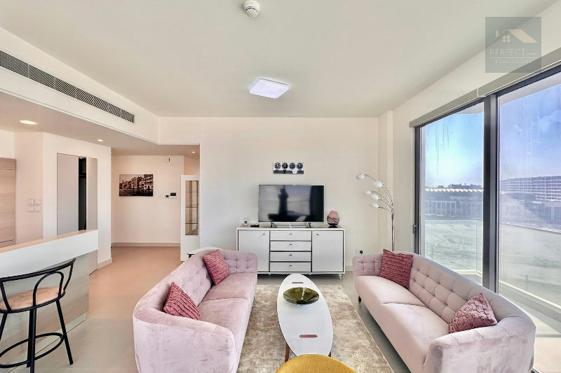 BRAND NEW | DIRECT BEACH ACCESS | HIGHFLOOR – Slide 3