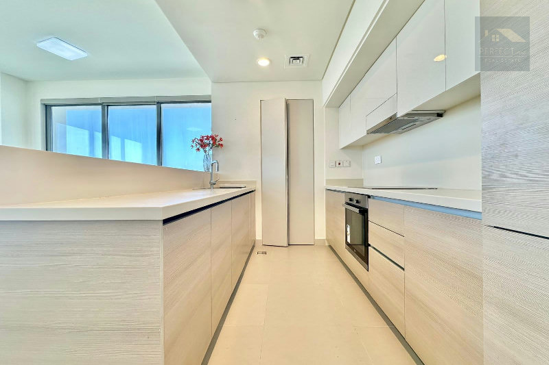 BRAND NEW | DIRECT BEACH ACCESS | HIGHFLOOR – Slide 6