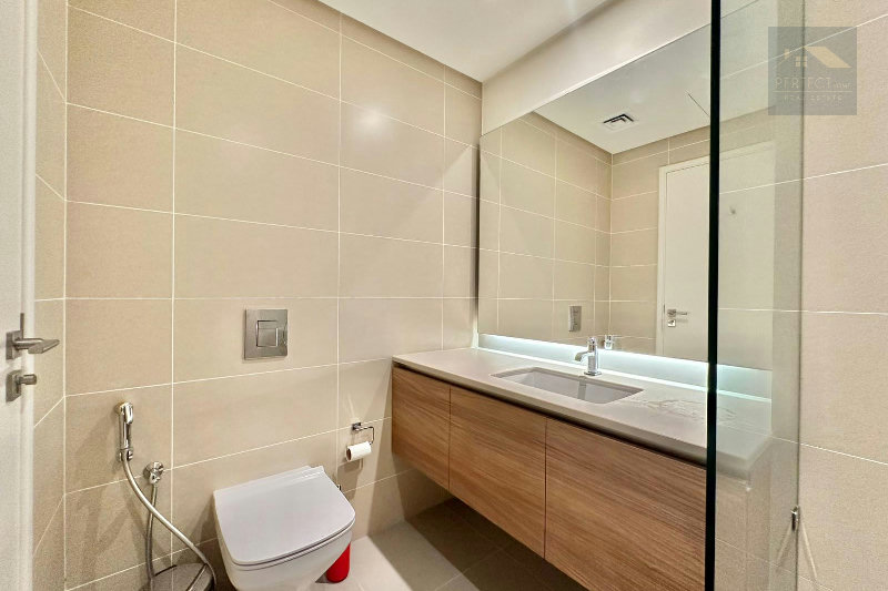 BRAND NEW | DIRECT BEACH ACCESS | HIGHFLOOR – Slide 9