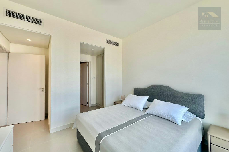 BRAND NEW | DIRECT BEACH ACCESS | HIGHFLOOR – Slide 14