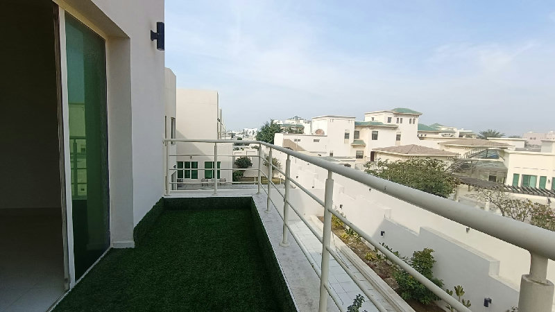 FULLY RENOVATED-PRIVATE POOL-NEAR HIGHWAY – Slide 16