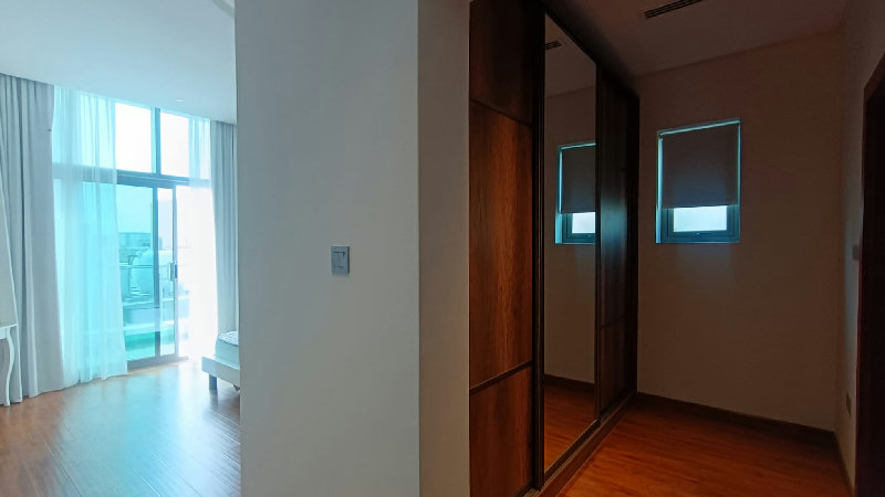 SPACIOUS TOWNHOUSE-BALCONY-NEAR HIGHWAY – Slide 8