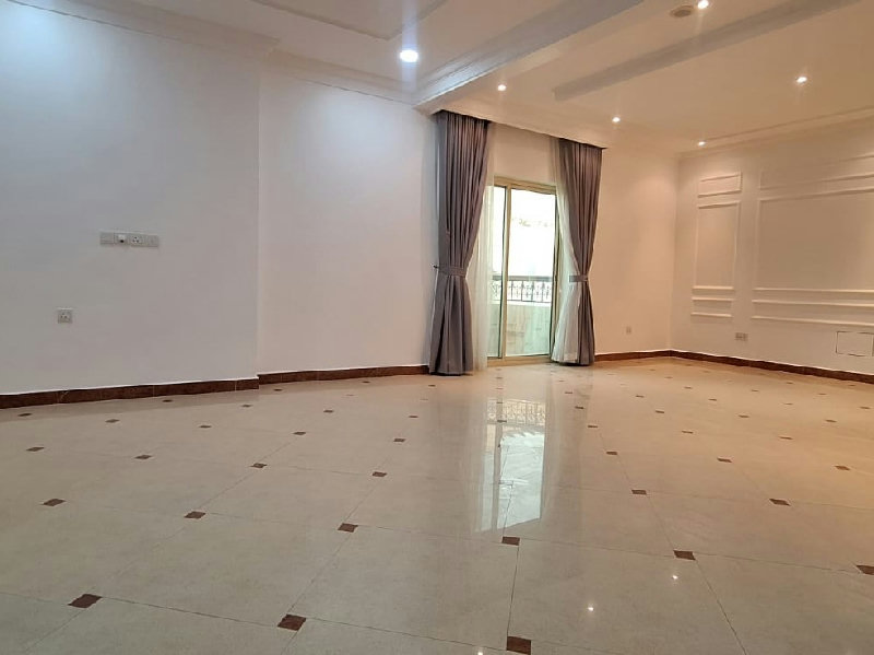 MODERN-SPACIOUS- PRIME LOCATION- NEAR HIGHWAY – Slide 13