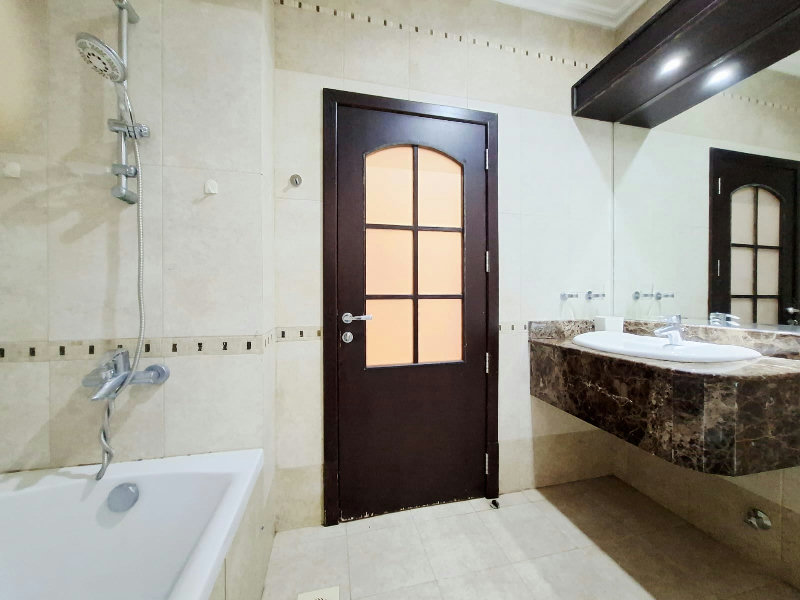 NAVY APPROVED-MODERN-SPACIOUS-PRVATE GARDEN – Slide 20