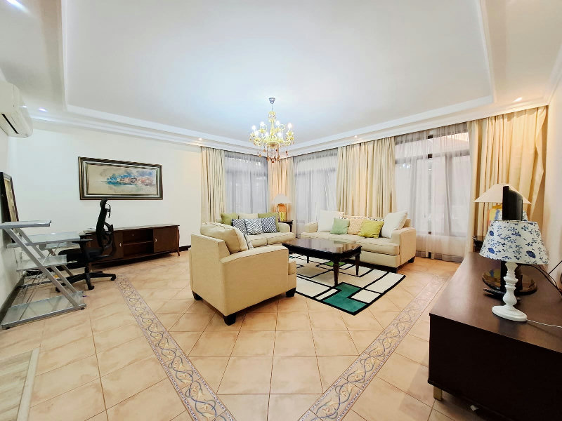 NAVY APPROVED-MODERN-SPACIOUS-PRVATE GARDEN – Slide 5