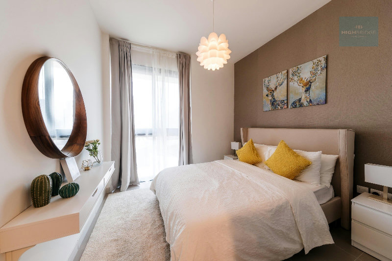 MODERN | POOL VIEW | DIRECT MALL ACCESS | BEACH – Slide 9