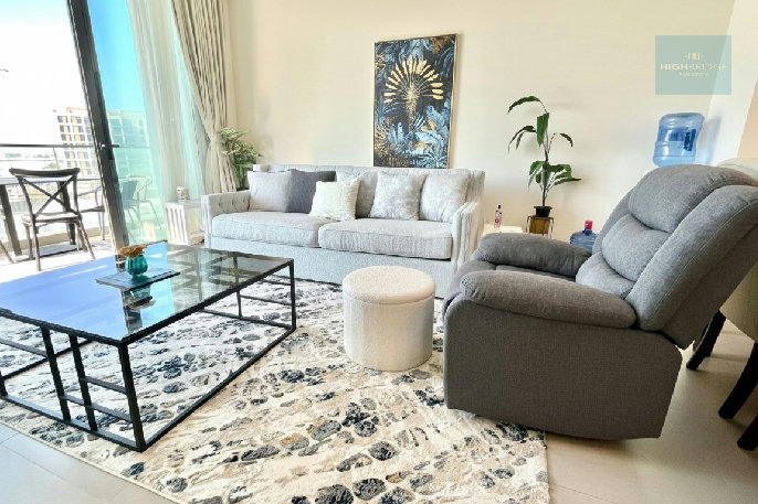 BRIGHT | MODERN | BALCONY | GYM | POOL | BEACH – Slide 1