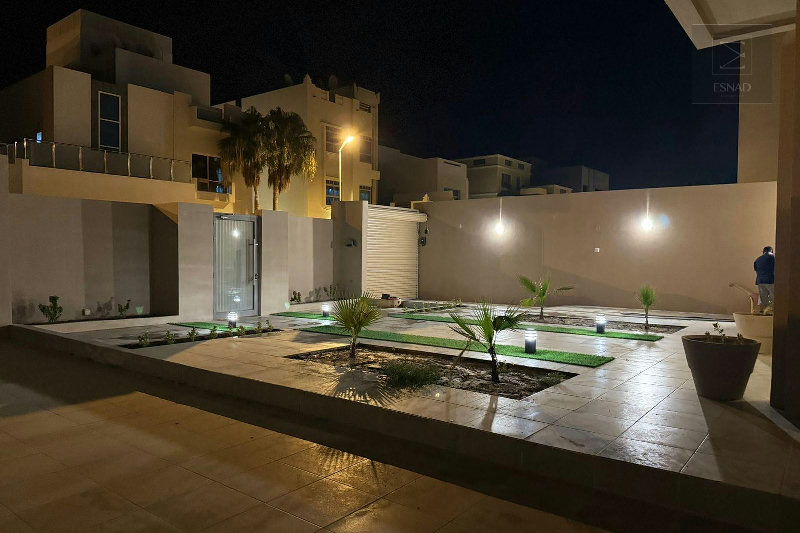  Luxury Waterfront Villa for Sale in Amwaj – Marjan Island – Slide 5