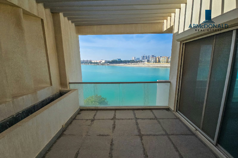 PREMIUM SEAFRONT 4-BEDROOM VILLA | DILMUNIA ISLAND | BD1300 (Exclusive) – Slide 9