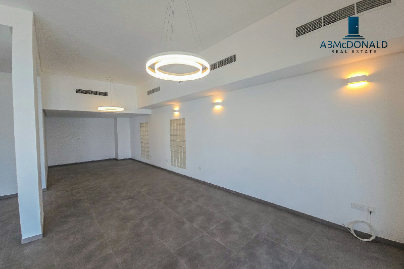 PREMIUM SEAFRONT 4-BEDROOM VILLA | DILMUNIA ISLAND | BD1300 (Exclusive) – Slide 4