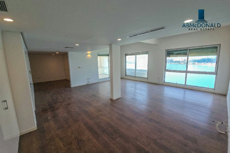 PREMIUM SEAFRONT 4-BEDROOM VILLA | DILMUNIA ISLAND | BD1300 (Exclusive) – Slide 5