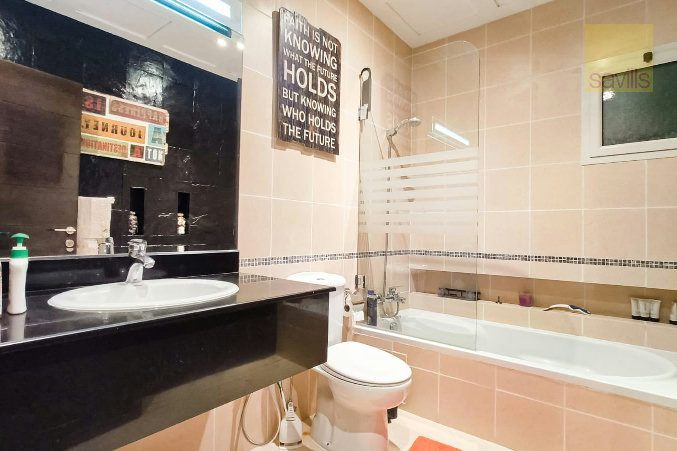 Modern 2-Bedroom Apartment in the Heart of Juffair For Sale – Slide 10