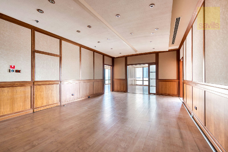 Fully Fitted Offices Opposite to NBB Tower Manama – Slide 4