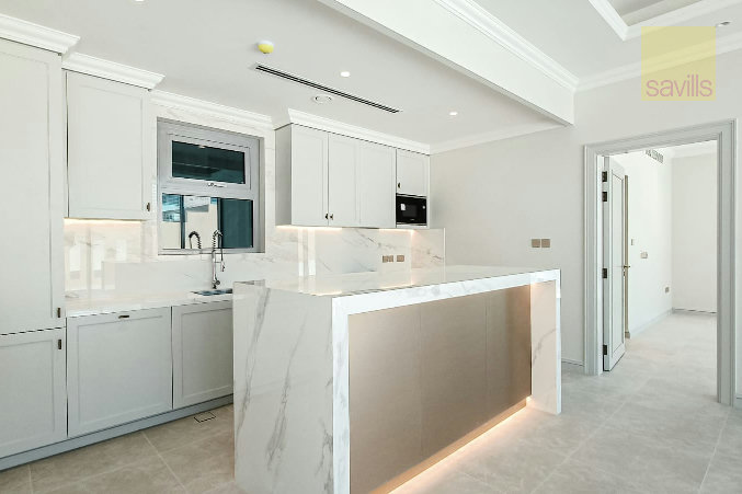 Experience the Essence of Luxury Living! – Slide 4