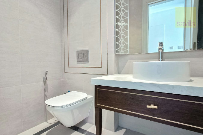 Experience the Essence of Luxury Living! – Slide 8