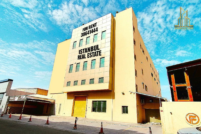 Fully equipped Car Garage for Rent in Salmabad. β Slide 1