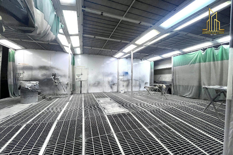 Fully equipped Car Garage for Rent in Salmabad. β Slide 5