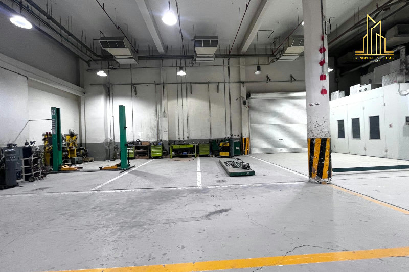 Fully equipped Car Garage for Rent in Salmabad. β Slide 8