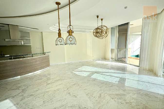 3 BR with maid room and driver room – Slide 4