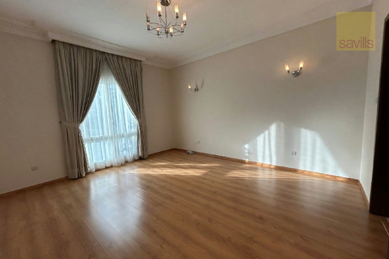 Fabulous compound villa in prime location – Slide 11