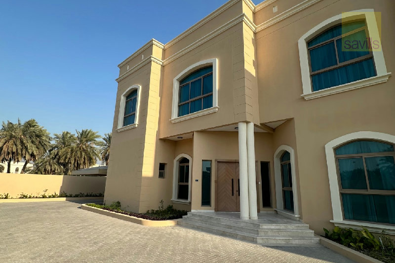 STUNNING BRAND NEW VILLA! – Slide 2