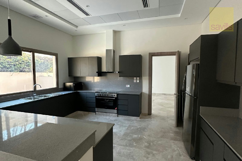 STUNNING BRAND NEW VILLA! – Slide 6