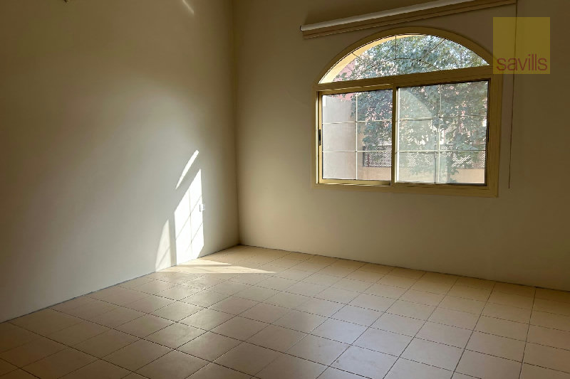 Spacious 4 bed single story villa ! – Slide 8