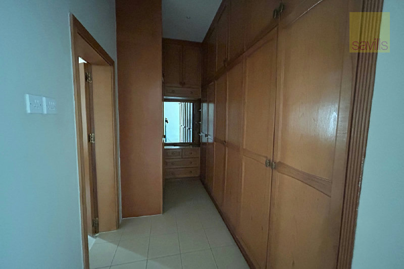 Spacious 4 bed single story villa ! – Slide 11