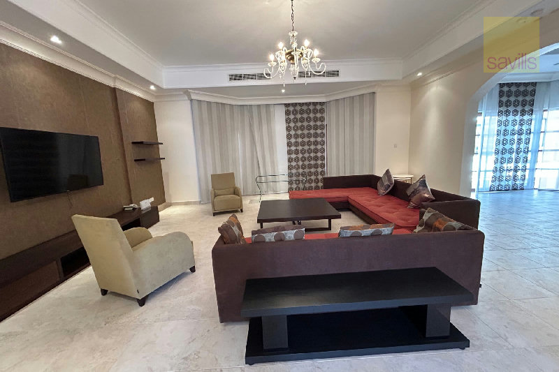 Exceptional 2 story villa with huge outdoor entertaining space – Slide 1