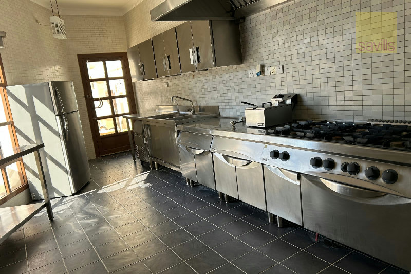 Exceptional 2 story villa with huge outdoor entertaining space – Slide 6