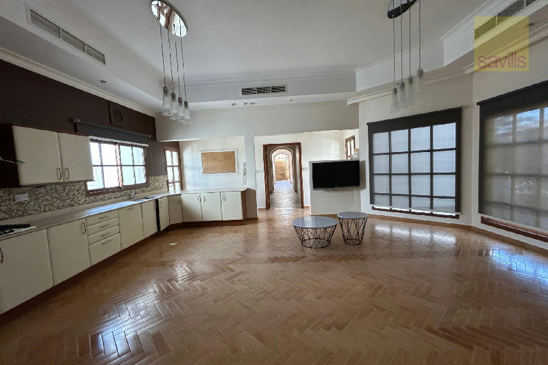 Exceptional 2 story villa with huge outdoor entertaining space – Slide 5