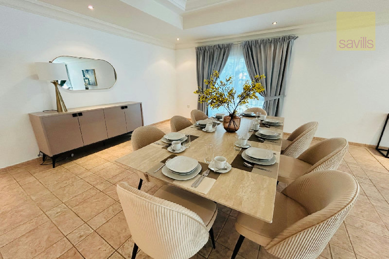 Beautiful Villa in a Lush Green Compound – Slide 5