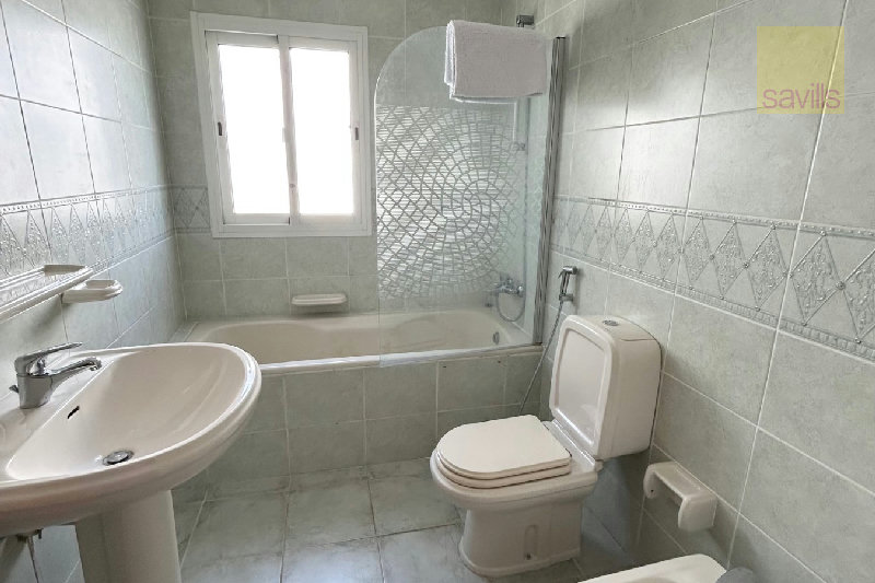 Beautiful Villa in a Lush Green Compound – Slide 13