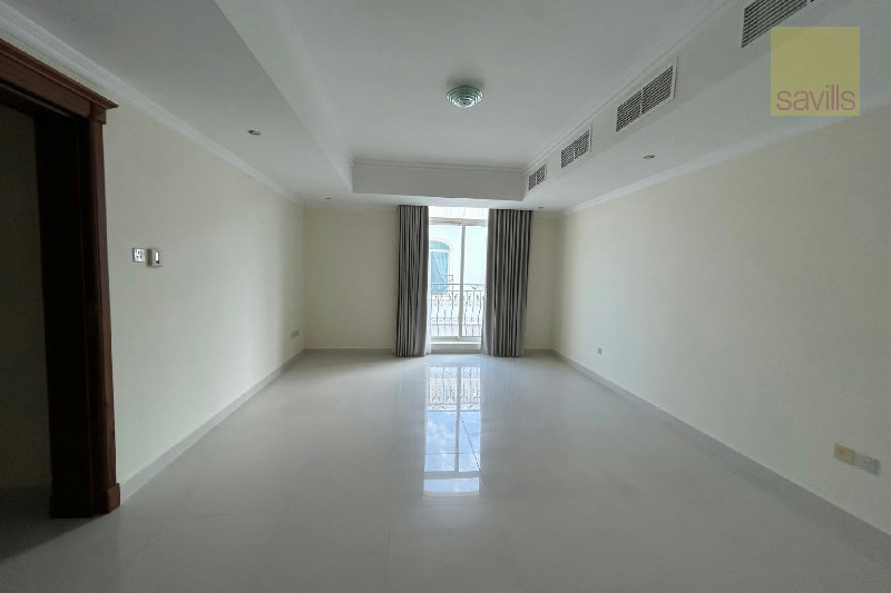 Bight & Airy Three Bed Villa on a Compound with Great Facilities – Slide 4