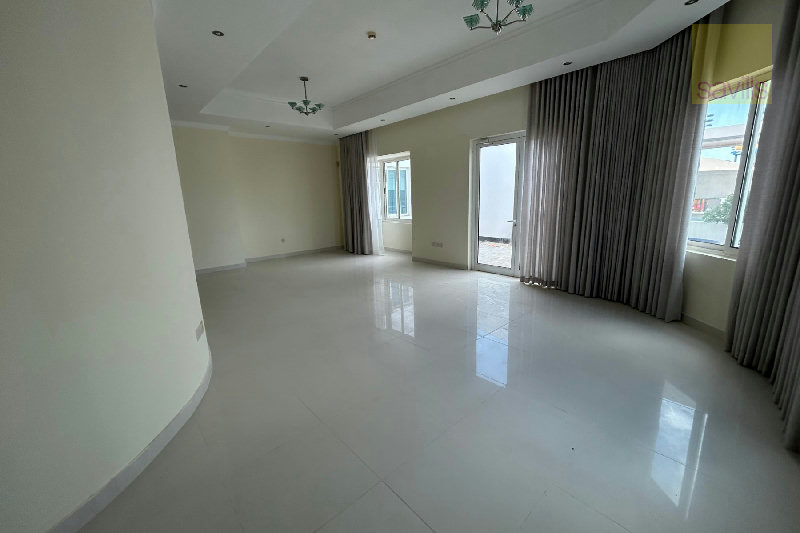 Bight & Airy Three Bed Villa on a Compound with Great Facilities – Slide 2