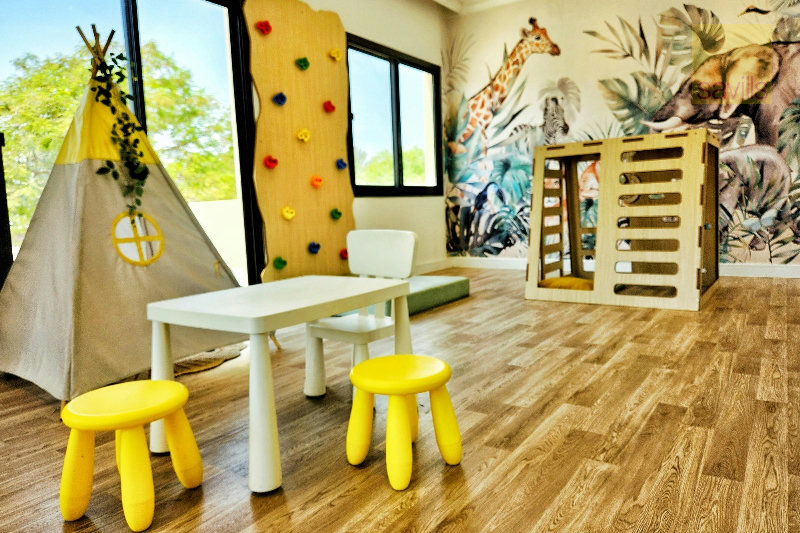 Ultra Modern Luxury Town House – Slide 11