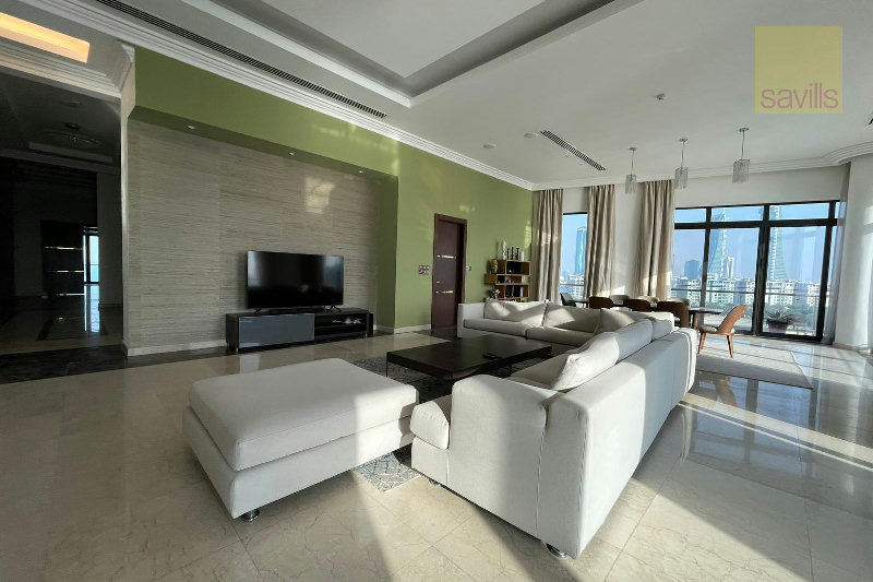 Breath taking views from this Luxury 4 bed Penthouse on Reef Island – Slide 2