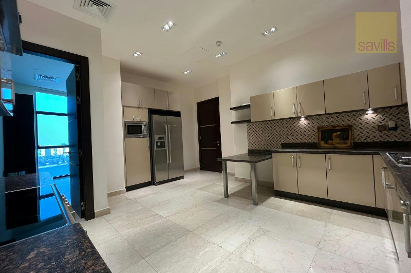 Breath taking views from this Luxury 4 bed Penthouse on Reef Island – Slide 6