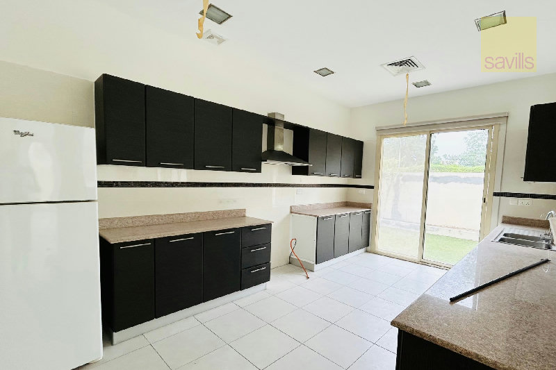 Fabulous 4 Bed Family Villa With Private Pool – Slide 6