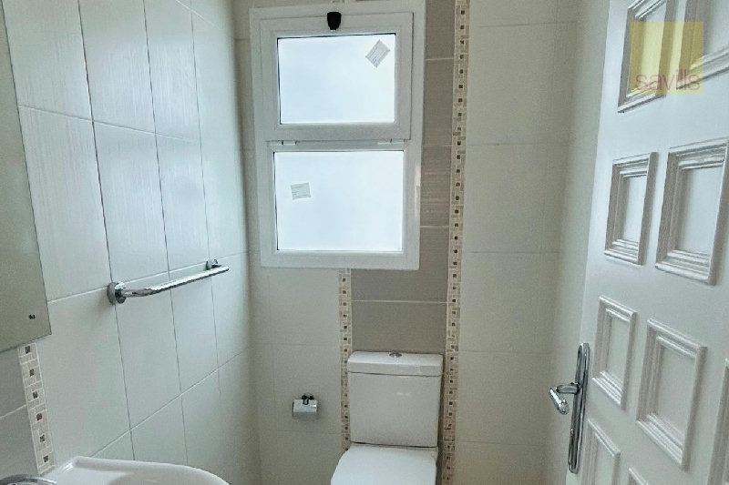 Beautifully Renovated Villa in the Heart of Saar – Slide 7