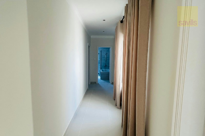 Absolutely Stunning Fully Renovated Villa Close to St Christopher's School – Slide 9