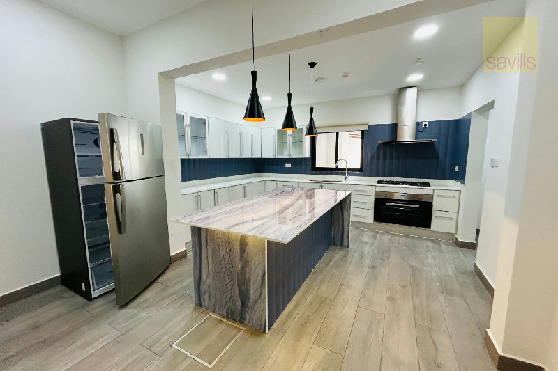 Absolutely Stunning Fully Renovated Villa Close to St Christopher's School - Main view