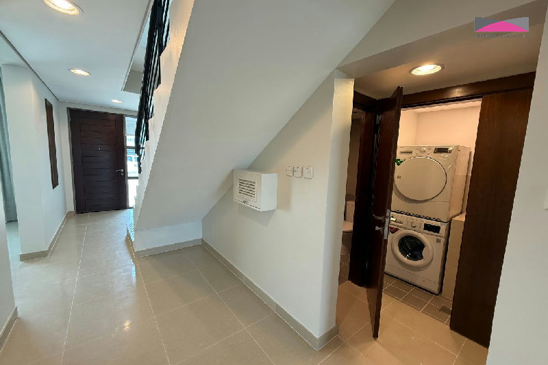 EXCEPTIONAL PRIME BEACHFRONT LOCATION WITH PRIVATE POOL – Slide 7