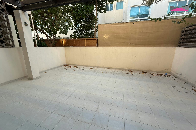 FAMILY HOME PERFECTLY SITUATED IN HEART OF AMWAJ – Slide 9