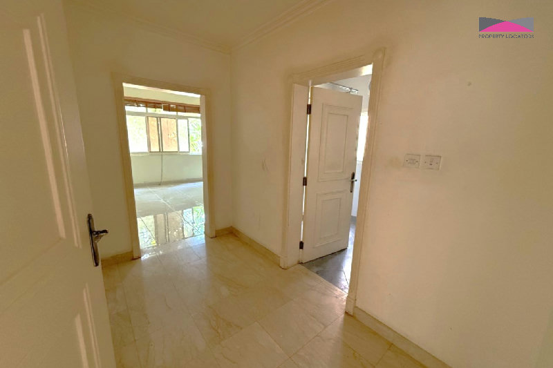 LUXURIOUS COMFORT | CONVENIENCE | EASY COMMUTING β Slide 9