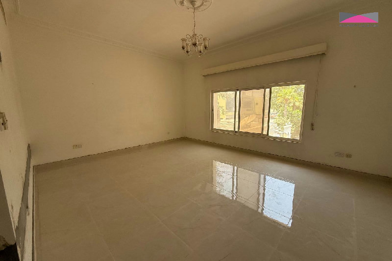 LUXURIOUS COMFORT | CONVENIENCE | EASY COMMUTING β Slide 13