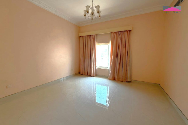 LUXURIOUS COMFORT | CONVENIENCE | EASY COMMUTING β Slide 12